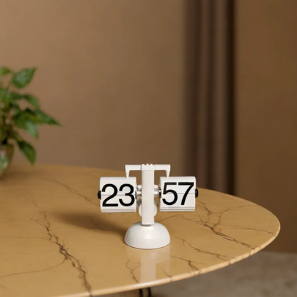 Flipping table clock